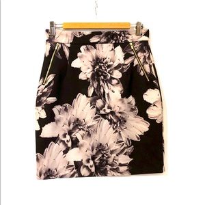 Graphic Flower Skirt